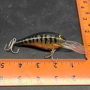 Strike King Deep Diving Crankbait Gold Black Glitter Scale Pattern Lure 3095